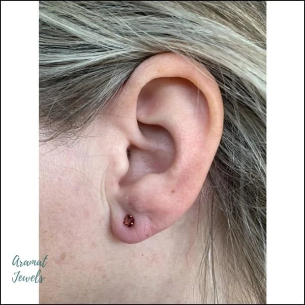 RVS Vierkante Zirkonia Oorbellen  - Tijdloze Oorstekers - Zilverkleurig / Licht Blauw / 5mm -