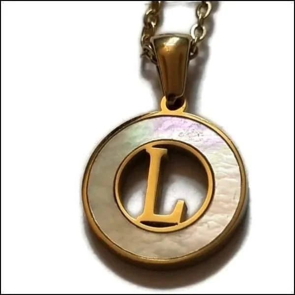 Initiaal Ketting Goudkleur met Schelp Inlay 45cm - Personaliseerbaar - L - Dames