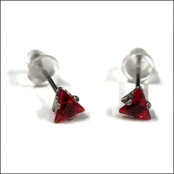 RVS Zweerknopjes Driehoek Zirkonia  - Geometrische Studs - Zilverkleurig / 4 mm / Donker Rood -