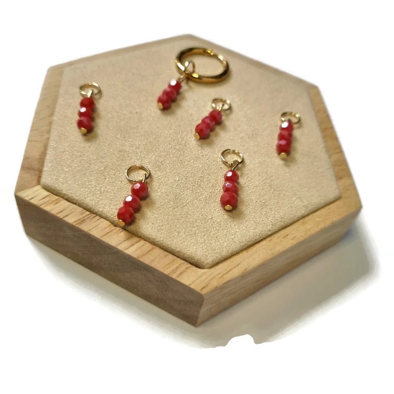 Parelglans Kralen Bedeltje 3 Facet - Oorbel Charm - Goudkleur / Bonfire red-pearl shine - Unisex