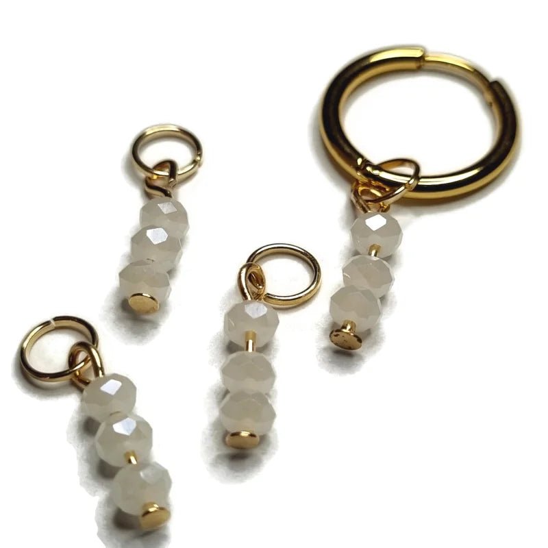 Parelglans Kralen Bedeltje 3 Facet - Oorbel Charm - Goudkleur / Crystal-pearl shine - Unisex