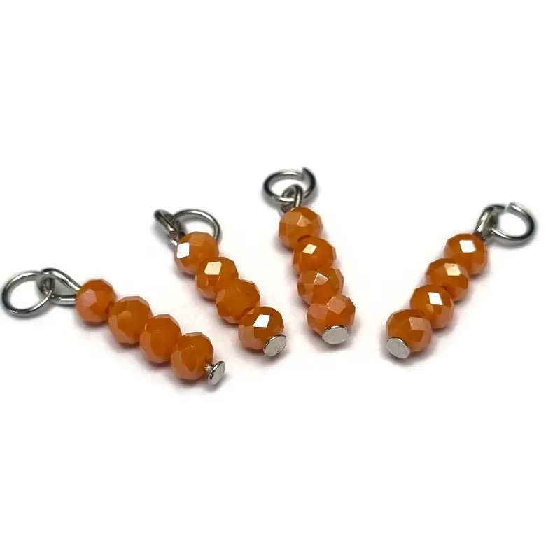 Oker Geel Kralen Bedeltje Paarlemoerglans - Zilverkleur / 4 kralen - Unisex