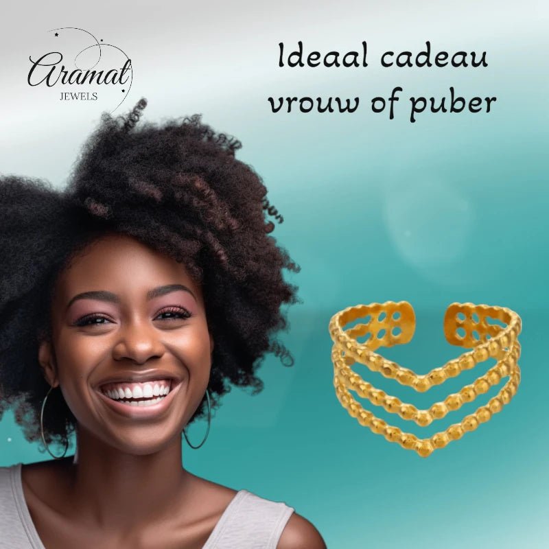 Brede Stalen verstelbare ring -V shape met bolletjes motief - Zilverkleur -