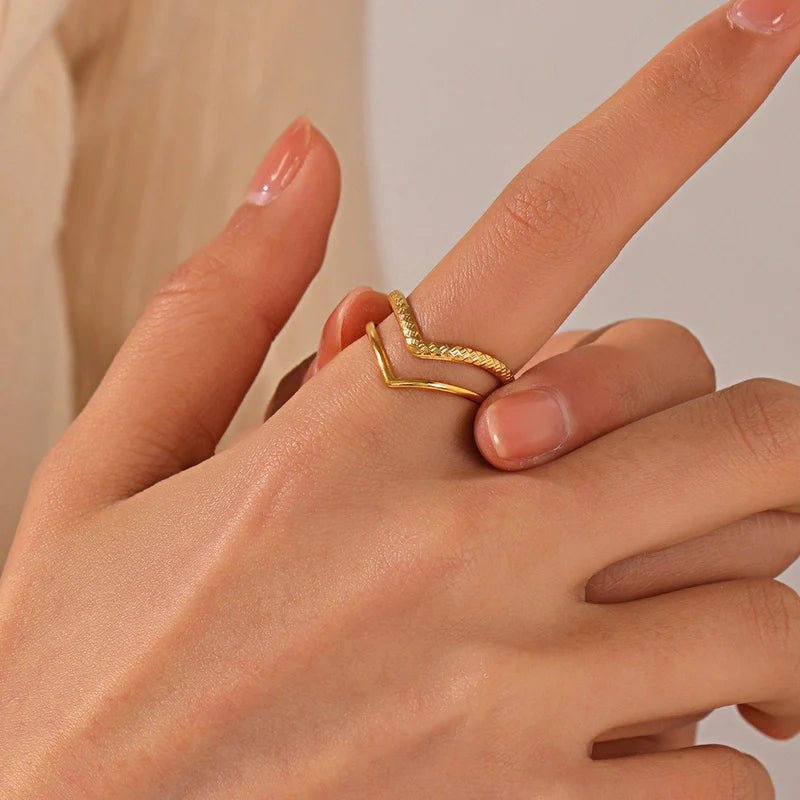 Damesring Verstelbaar - Open Ring 2 Mode Strepen - One Size - Zilverkleur -