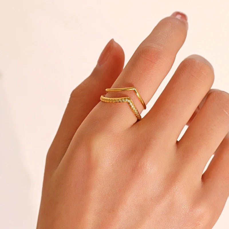 Damesring Verstelbaar - Open Ring 2 Mode Strepen - One Size - Zilverkleur -