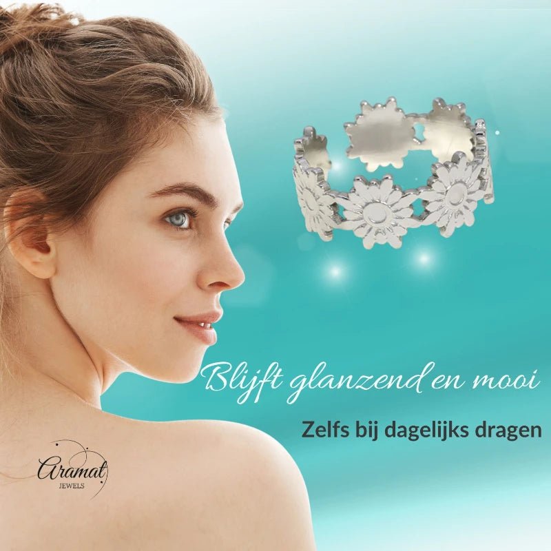 Damesring Verstelbaar &acirc;&euro;&ldquo; Bloemetjes Schakels &acirc;&euro;&ldquo; One Size - Zilve