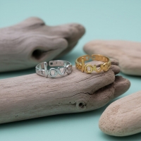 Open Ring Schakel Motief met Love Letters (8 mm Verstelbaar) - Goudkleur -