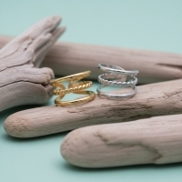 Open Ring Driedubbele Band: Glad en Gedraaid (15 mm Breed) - Goudkleur -